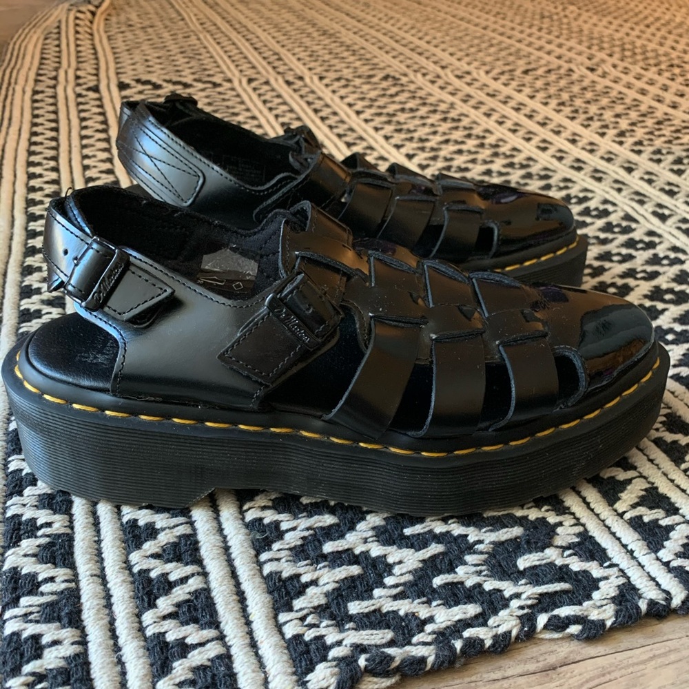 DR MARTENS ORIANA PLATFORM SANDAL